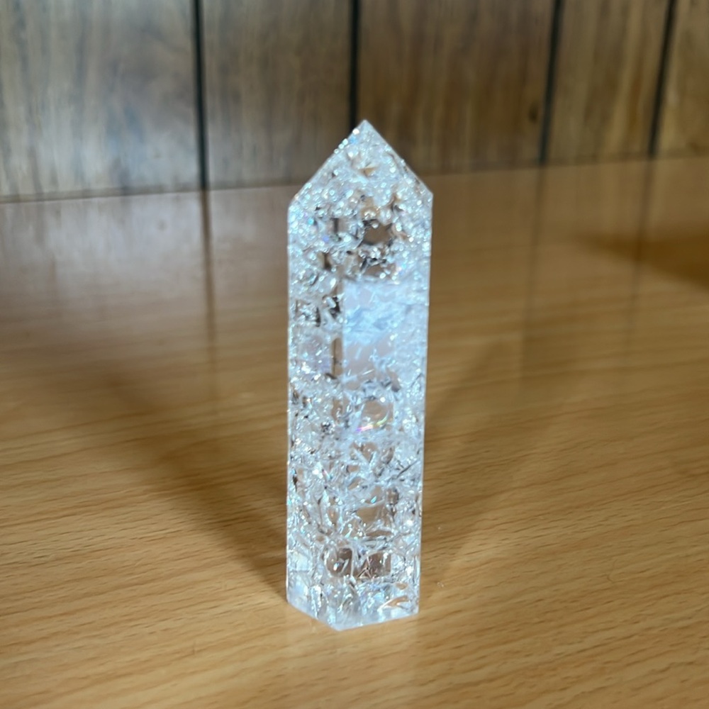 Crackle Quartz Tower